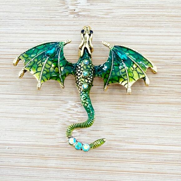 Green Dragon Pin, Dragon Brooch, Dragon Enamel Pins, Dragon Age Pin - Picture 3 of 4